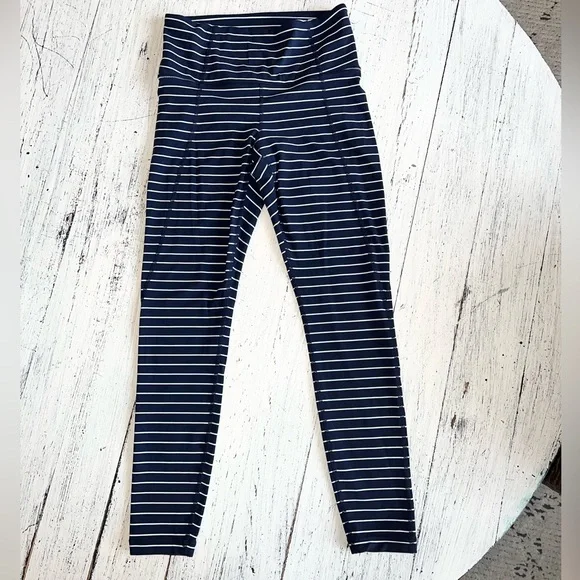 Athleta Navy White Stripe Capri Leggings XS Nautical Yoga Gym Athleisure - Picture 4 of 9